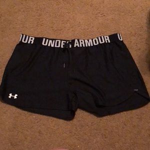 Black under armour gym shorts